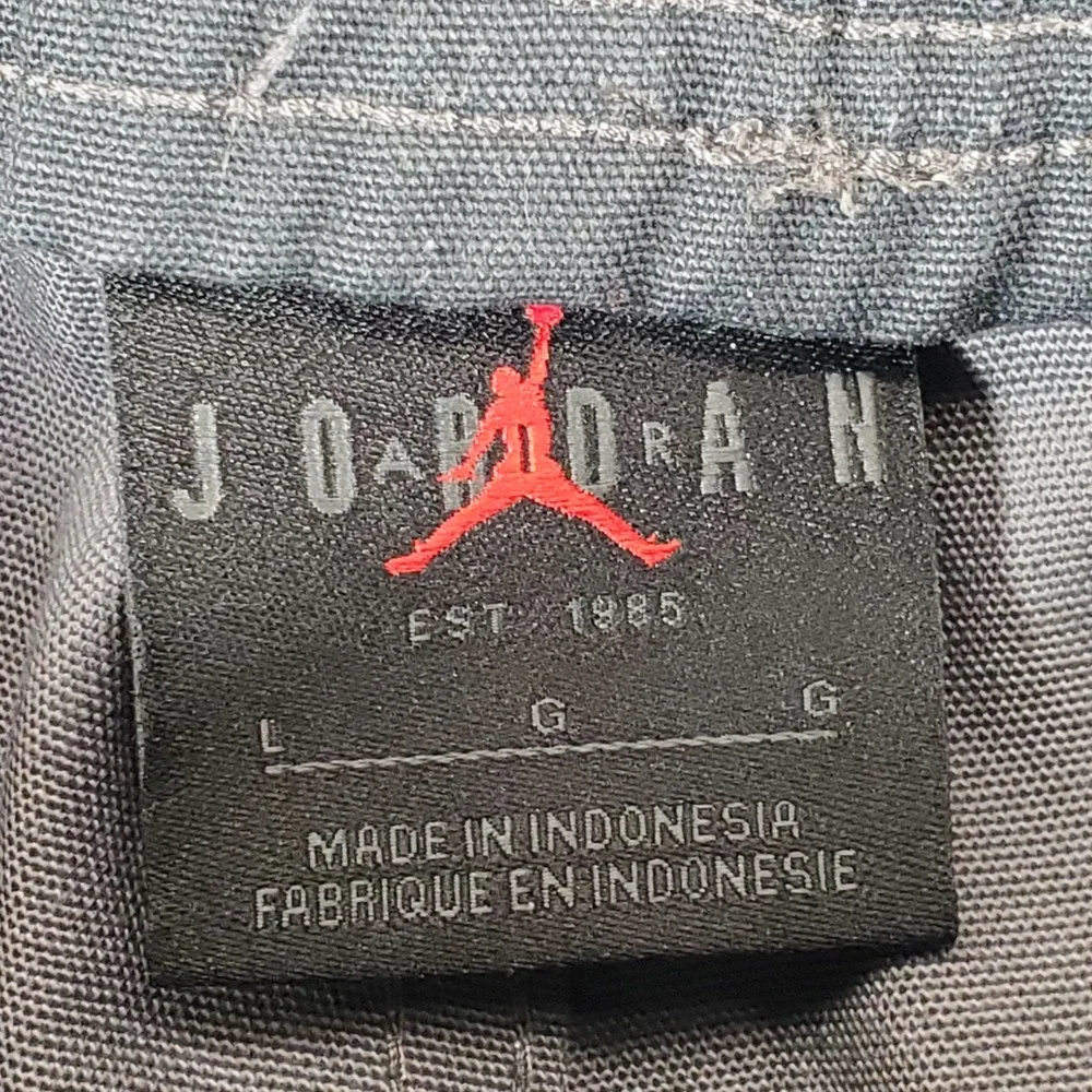 Jordan Cargo Pants Mens Large Grey Camo Essentials Ripstop FZ2060-068